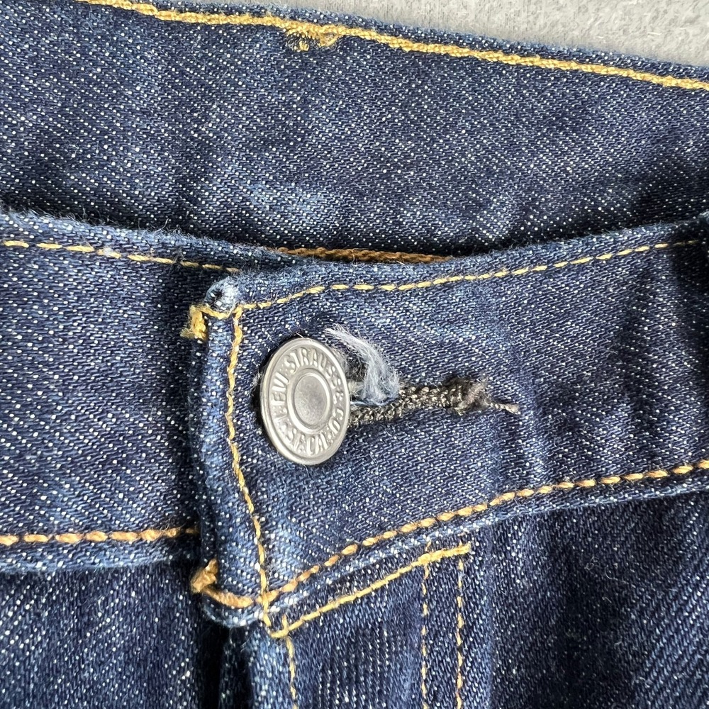 Levis 501 Jeans Fit 36x32 Original Fit Straight Fit Dark Wash Denim Button Fly - Picture 7 of 12